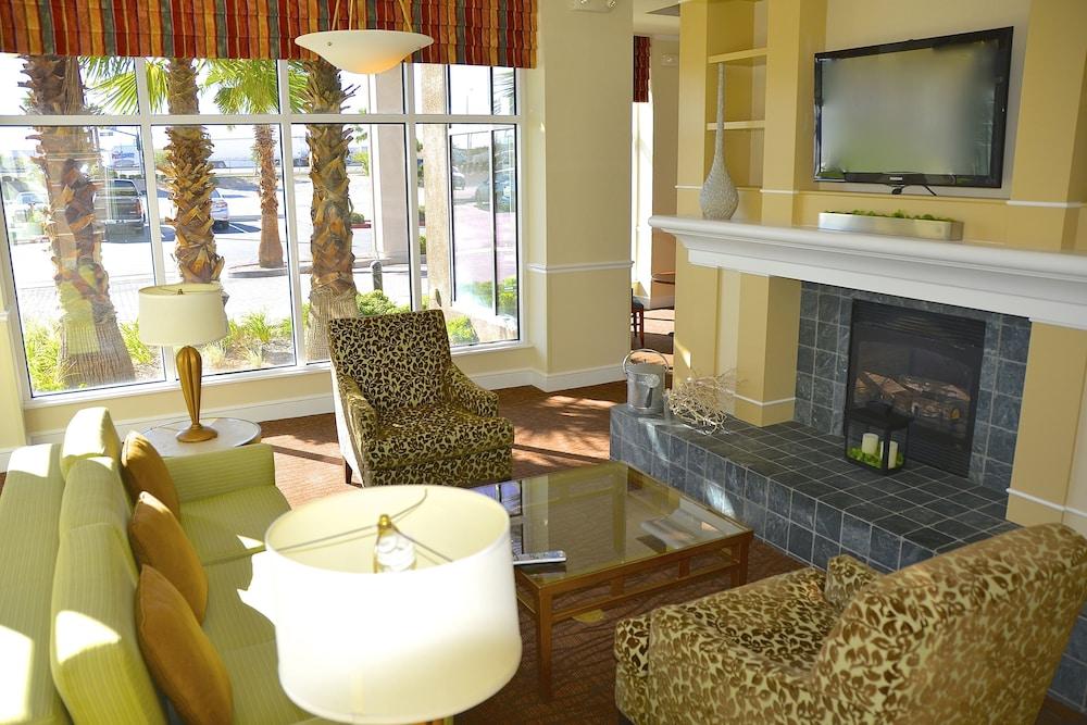 Hilton Garden Inn Victorville Exterior photo